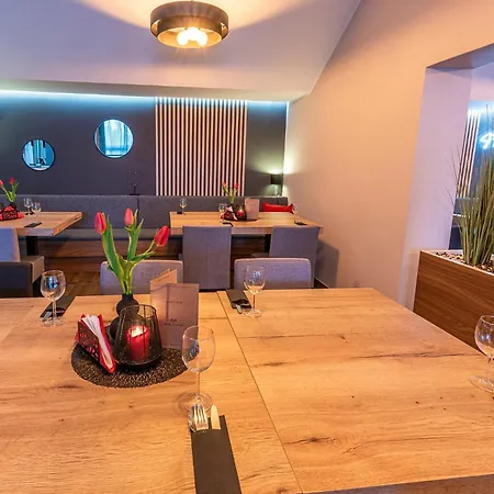 Maraton ホテル 3*