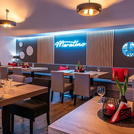 Hotel Maraton 3*